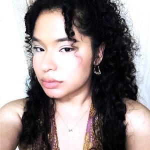 Meet your Posher, Keren